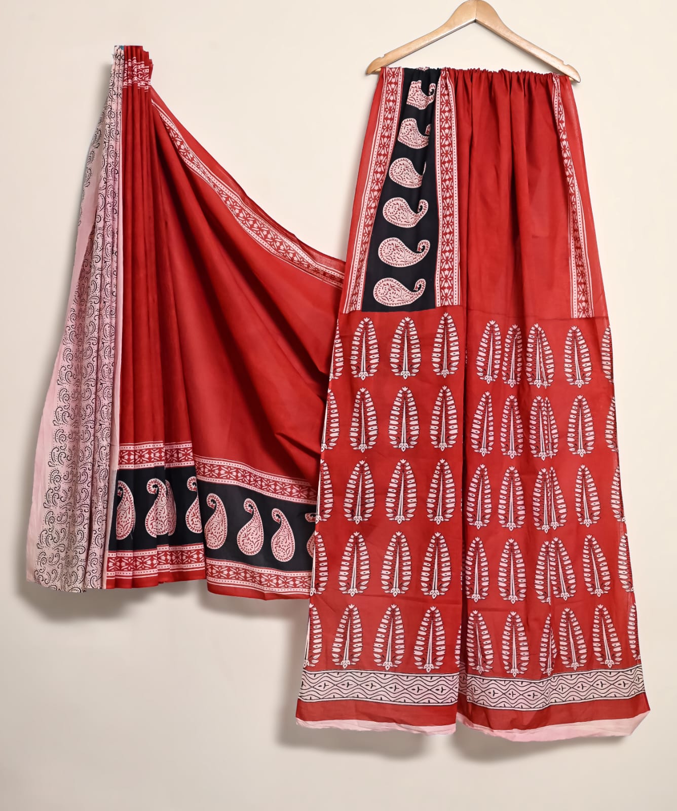 Pure Cotton Handblock Print Saree Garden Motif