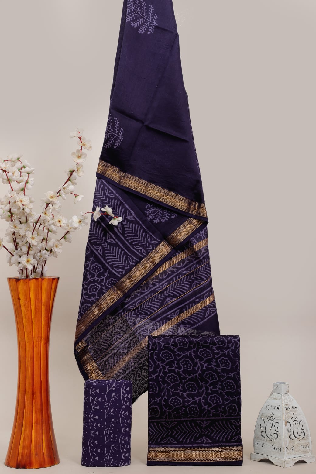 Pure Maheshwari Silk Suit Elegant Discharge Jaal