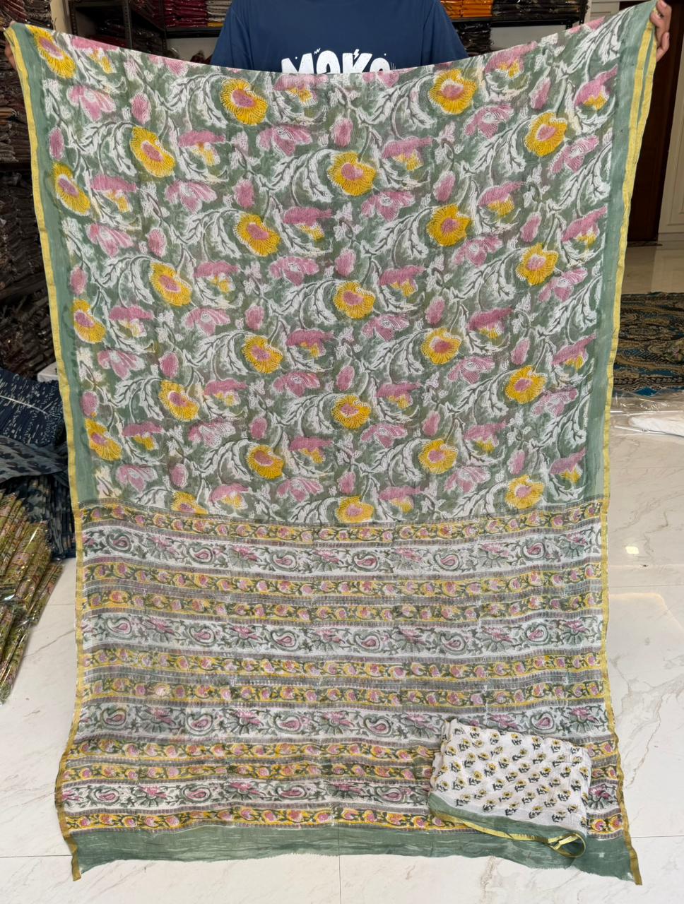 Vintage Double Diamond Printed Saree