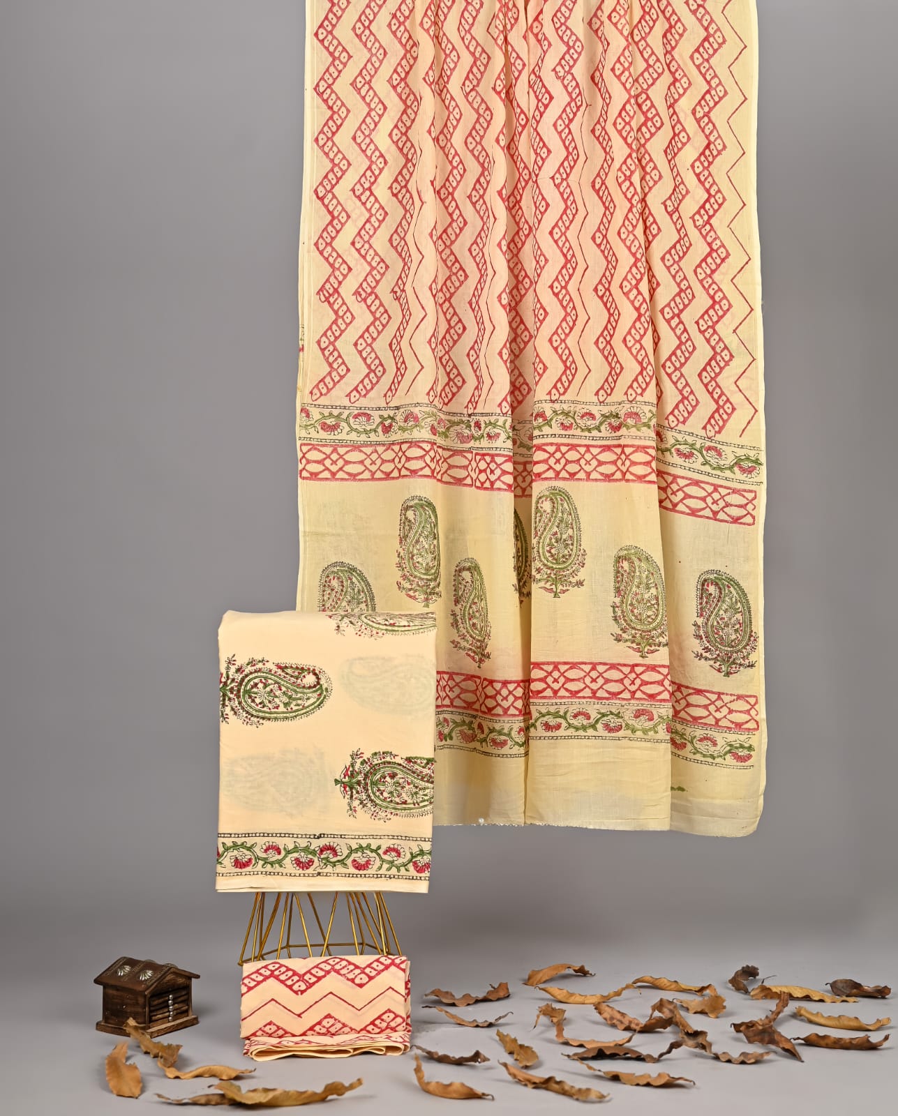 Light Beige Buta Cotton Suit Bagru Print