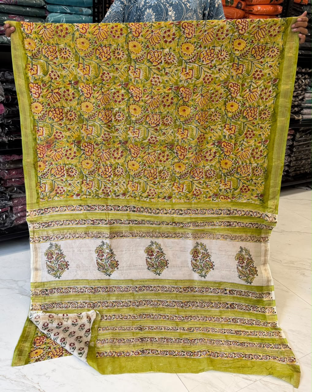 Pure Maheshwari Silk Saree Sanganeri Floral Vine