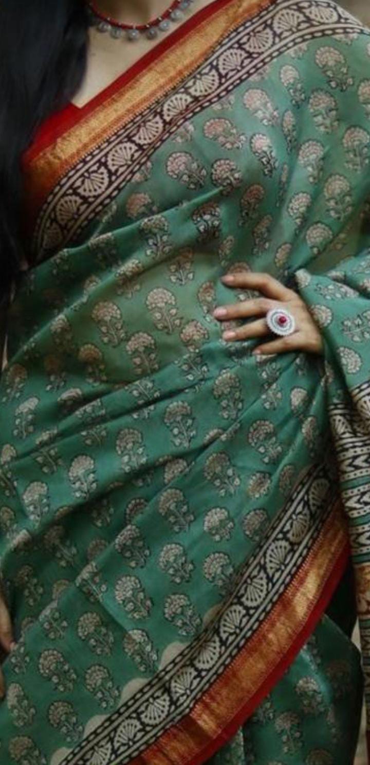 Fine Bagru Heritage Pure Maheshwari Silk Saree