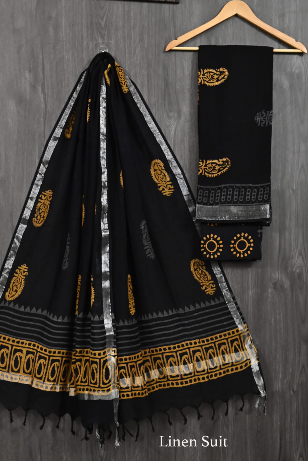Artisan Black and White Print Pure Linen Cotton Suit