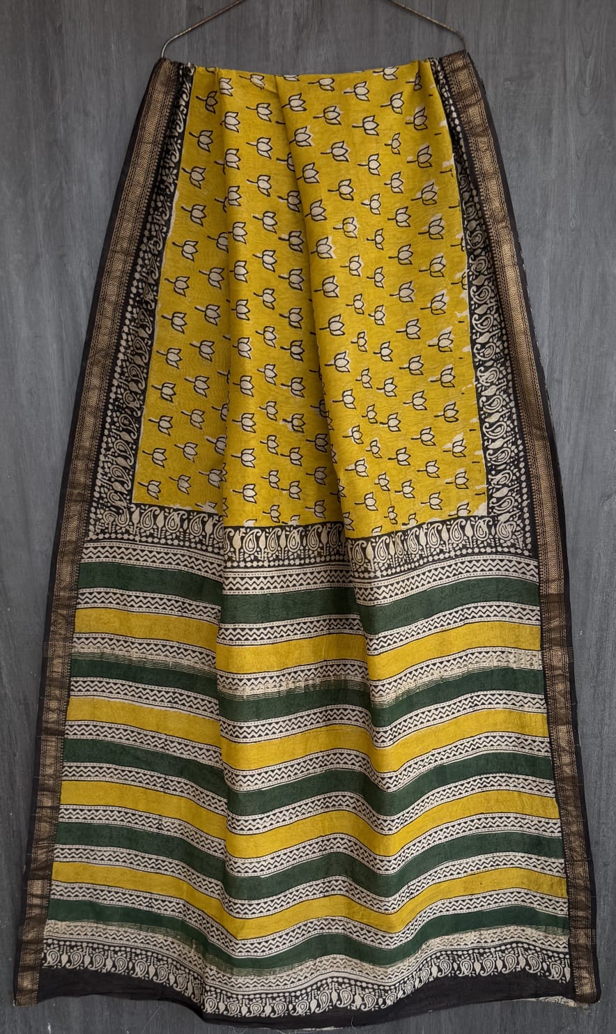 Signature Bagru Printed Pure Maheshwari Silk Saree