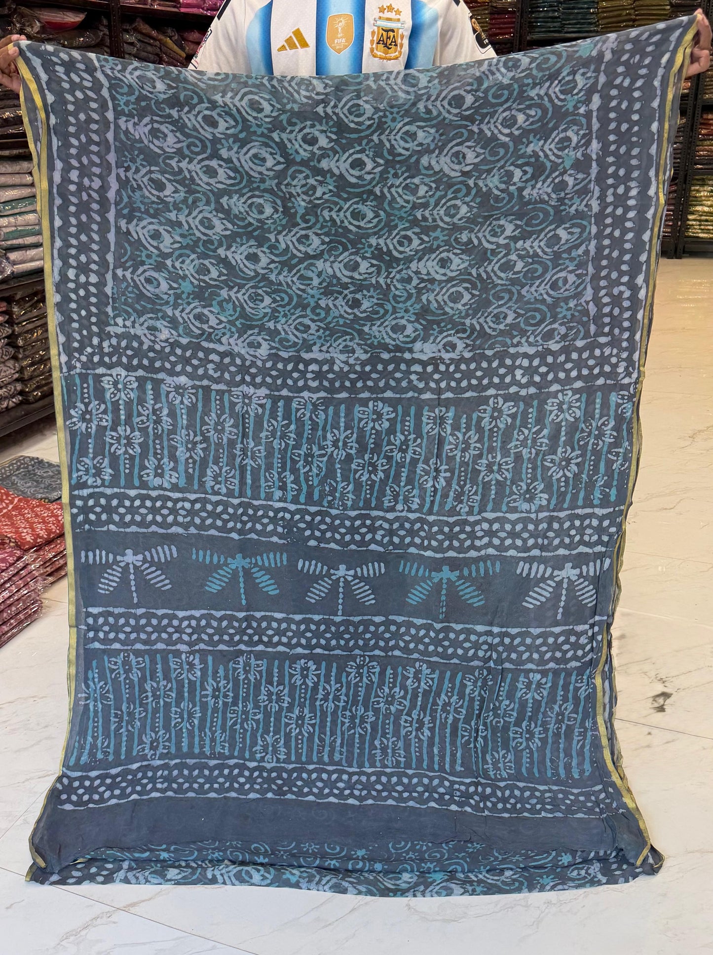 Dabu Handblock Print Pure Chiffon Saree Vertical Floral Pattern