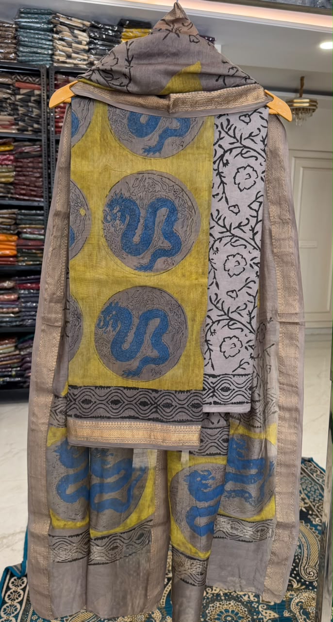 Pure Maheshwari Silk Suit Ethnic Pomegranate Dye Bloom
