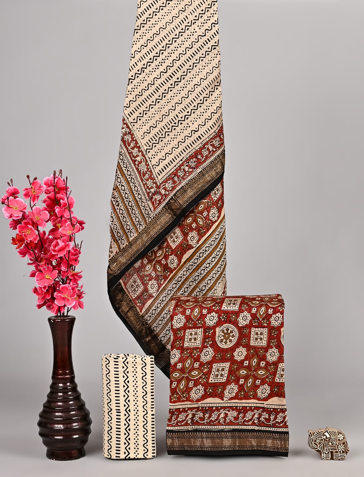 Timeless Bagru Traditional Maheshwari Silk Suit