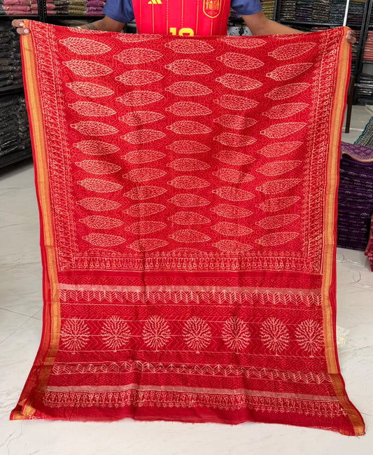 Serene Double Discharge Handcrafted Maheshwari Silk Saree
