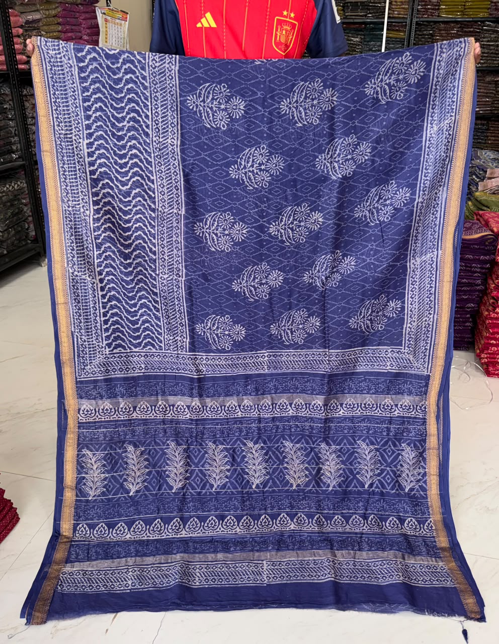 Charming Double Discharge Artisan Maheshwari Silk Saree
