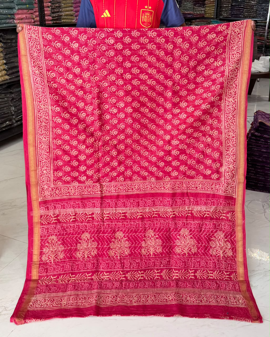 Divine Double Discharge Maheshwari Silk Saree