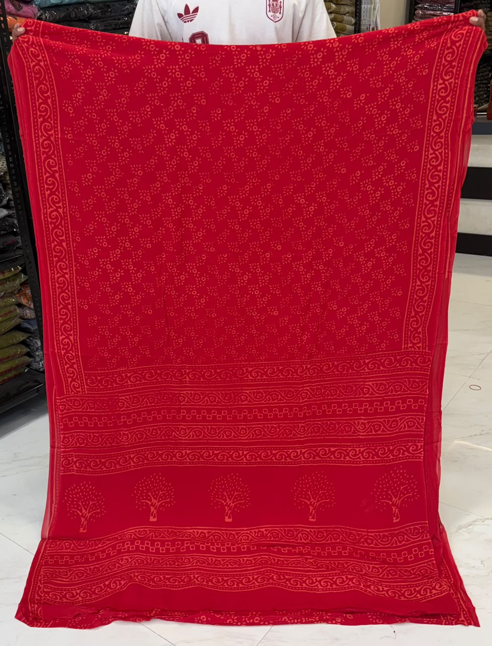 Pure Georgette Saree Heritage Discharge Border Design