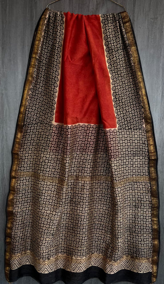 Graceful Bagru Print Pure Maheshwari Silk Saree